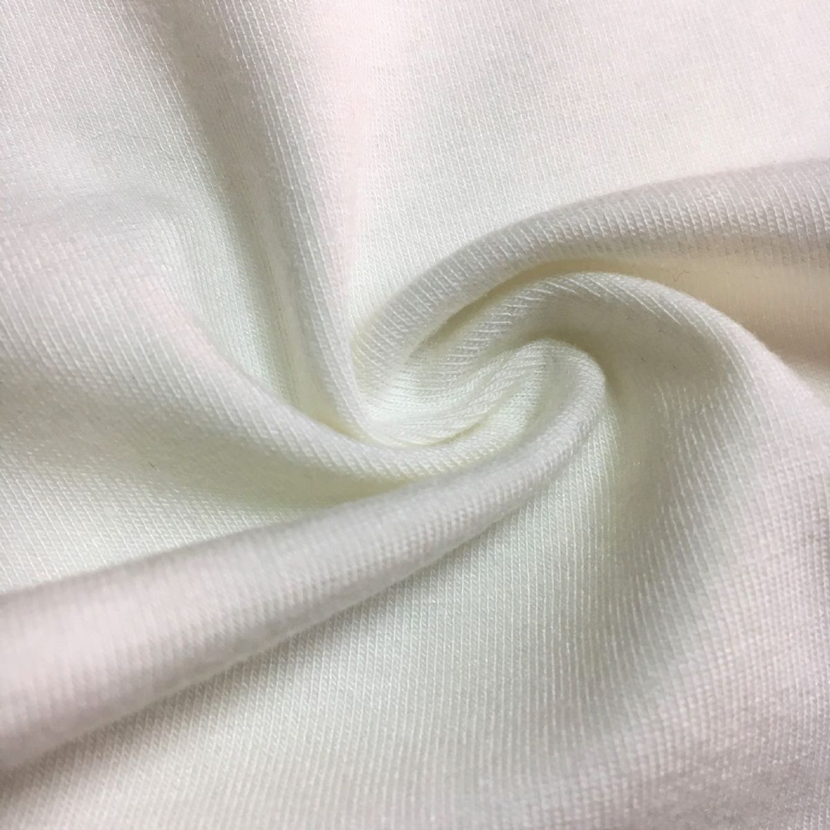 Modal Fabric vs. Cotton: How are They different?